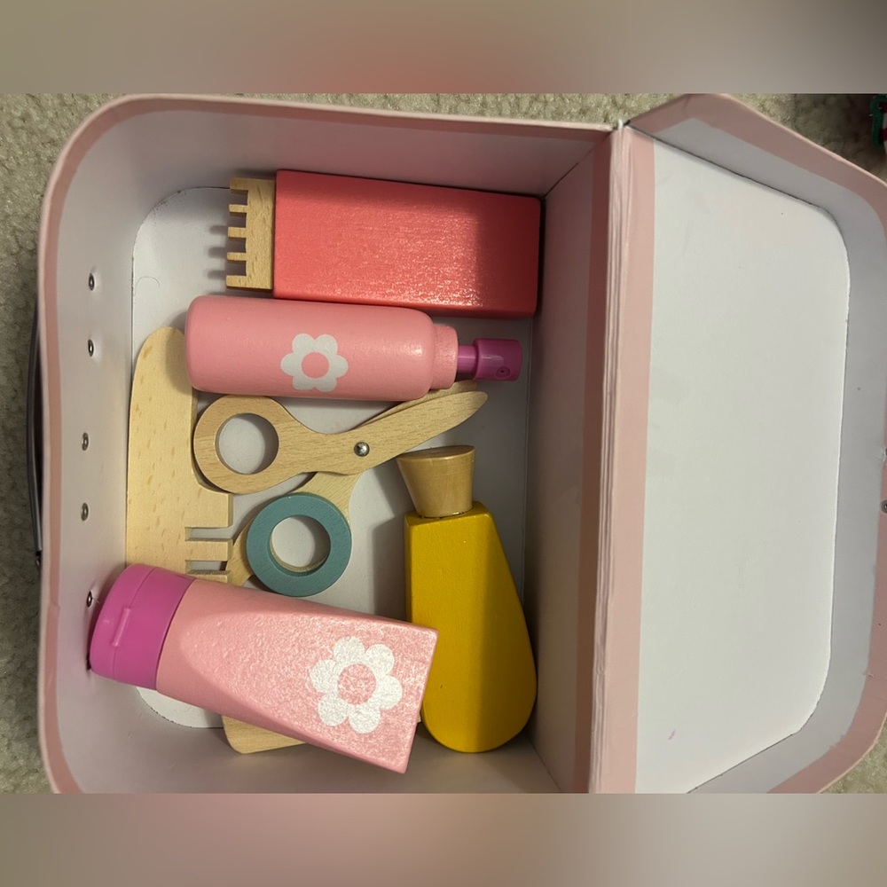 Mudpie hair stylist playset